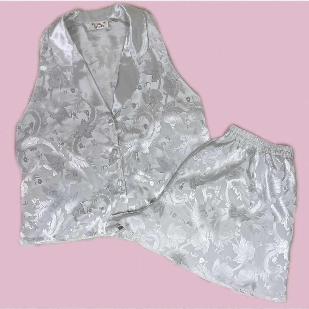 Victorias Secret Gold Label Sleep Set